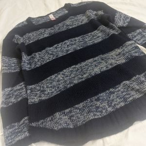 ⭐ No Boundaries 2XL navy blue striped sweater